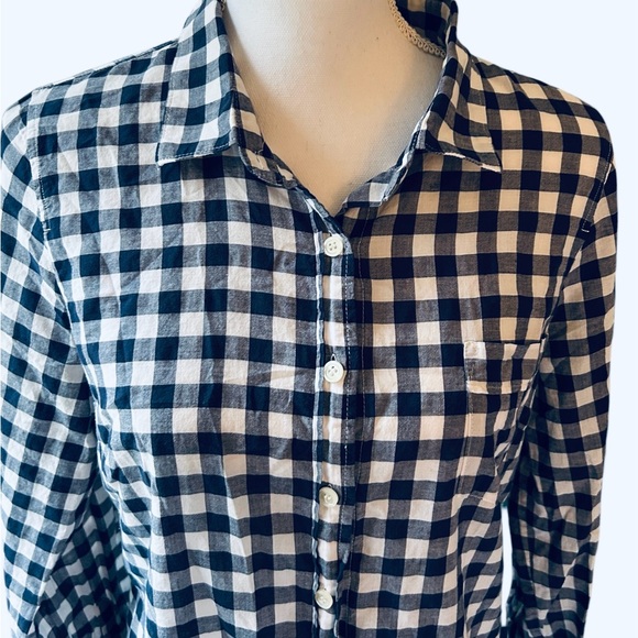 Classic J. Crew, Navy & White Checkered Women's Top, Size Medium - Picture 3 of 9